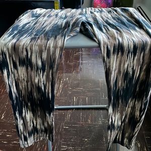 Used Black, brown, and white leggings from American Rag size 3x